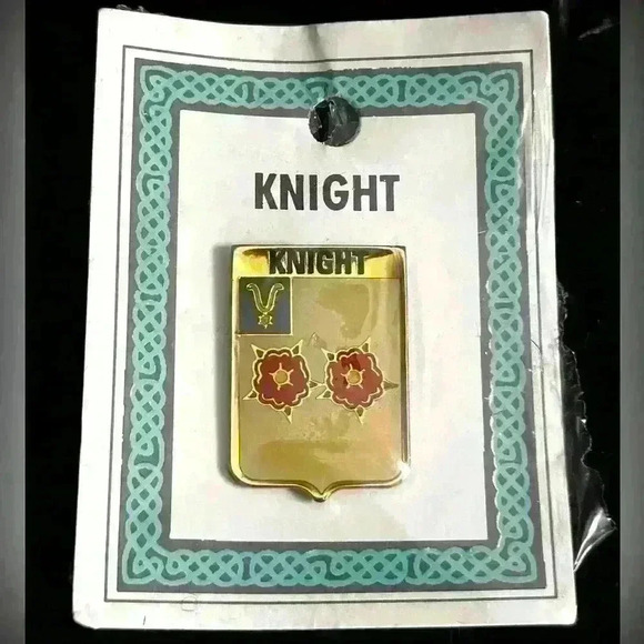 Jewelry - Irish family crest enamel lapel pin Knight NEW